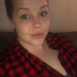 Meet your Posher, Maegan